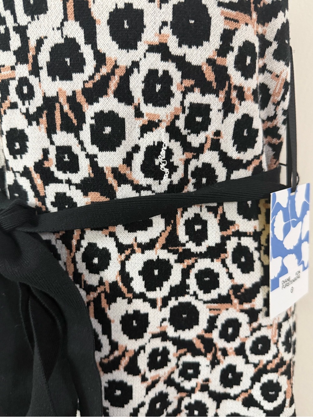 Diane Von Furstenberg for Target Black & White One-Shoulder Floral Midi Dress - Picture 4 of 7
